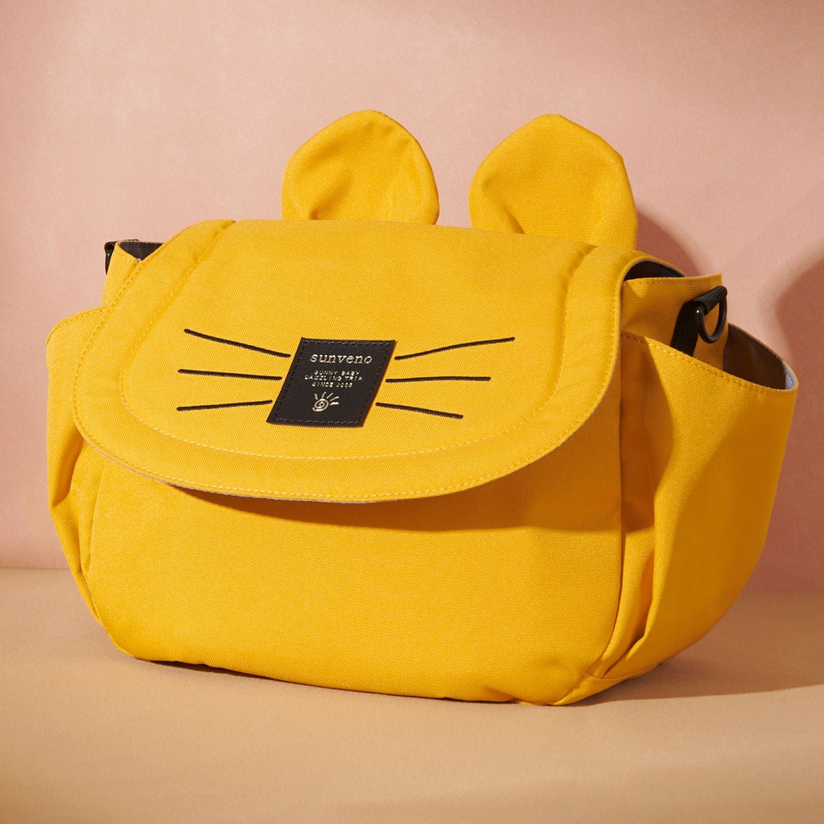 (Yellow)